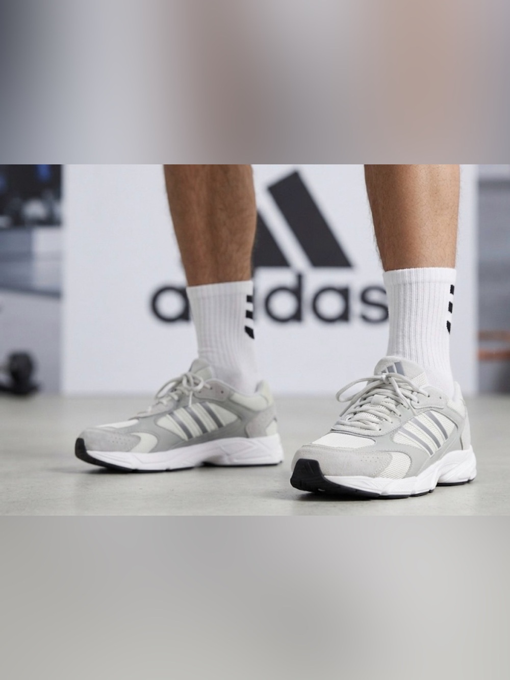 New authentic Adidas Cloudform signature men's designer sneakers sz 9.5 display